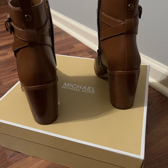 Michael Kors ankle booties - Picture 9 of 12
